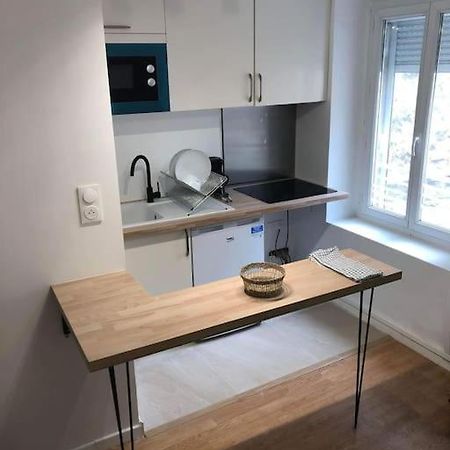 Studio Confortable Pres De Paris Apartment วีลุชวีฟ ภายนอก รูปภาพ